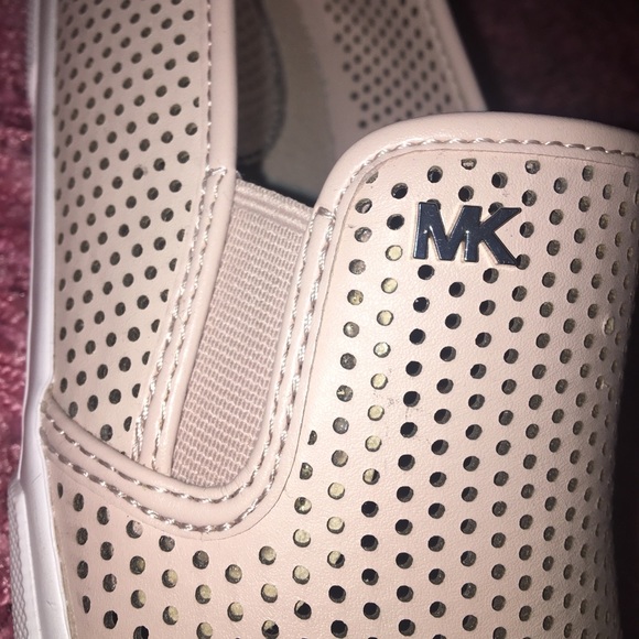 Michale Kors Slip Ons - Picture 4 of 6